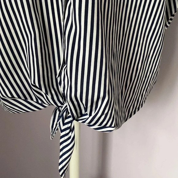 The limited navy and white striped shirt size medium - Picture 2 of 10